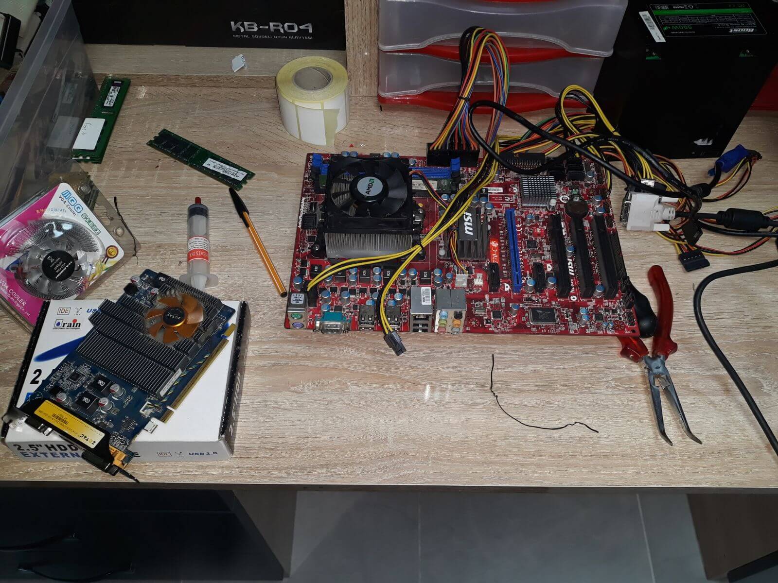 ekran kartı fan bakım termal macun yenileme nitro bilgisayar